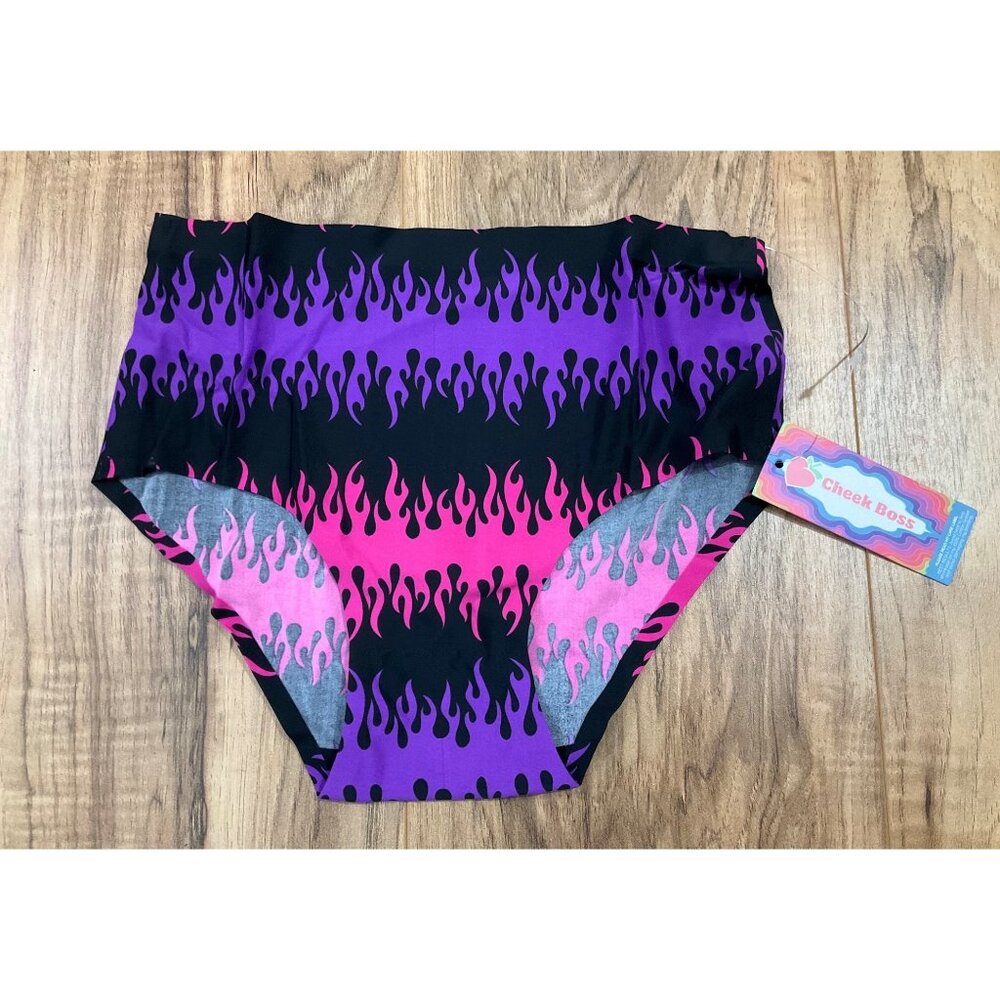 NWT Cheek Boss Purple and Pink fire boyshorts  Small